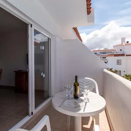 Floritas 23 - One Bed With Pool View Apartament